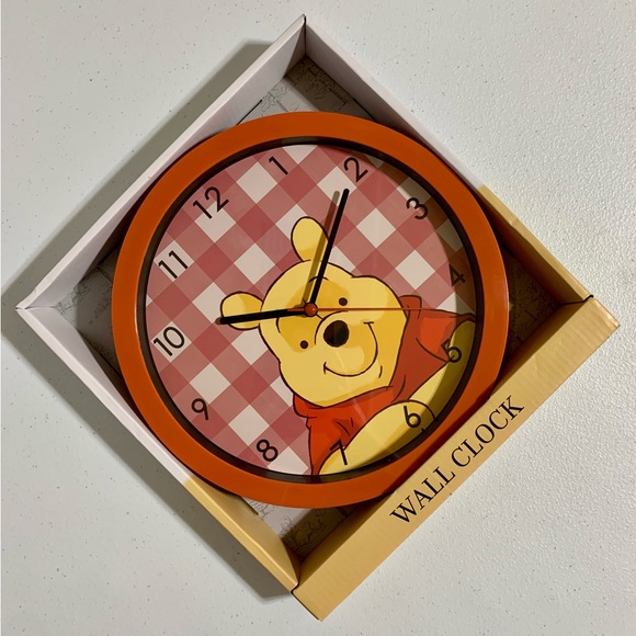 Disney Winnie the Pooh Analog Wall Clock-New in Box - Picture 3 of 5
